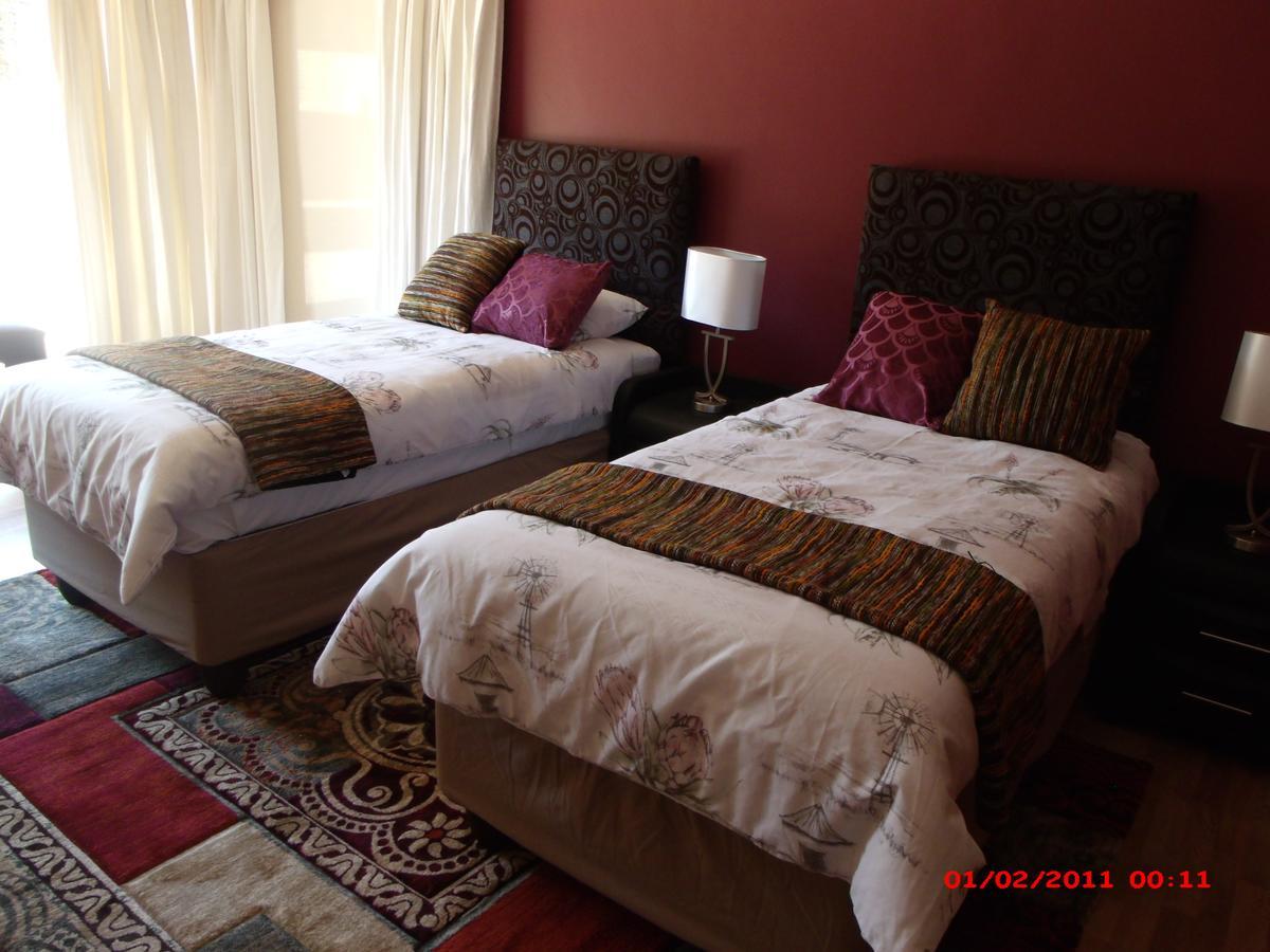 Chalet No. 2 Petunia Γιοχάνεσμπουργκ Εξωτερικό φωτογραφία