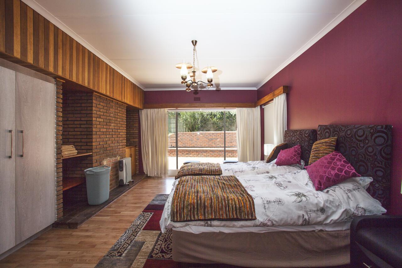 Chalet No. 2 Petunia Γιοχάνεσμπουργκ Εξωτερικό φωτογραφία