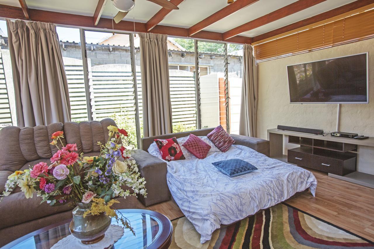 Chalet No. 2 Petunia Γιοχάνεσμπουργκ Εξωτερικό φωτογραφία