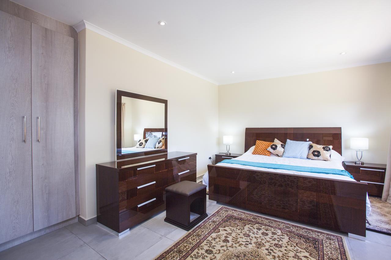 Chalet No. 2 Petunia Γιοχάνεσμπουργκ Εξωτερικό φωτογραφία